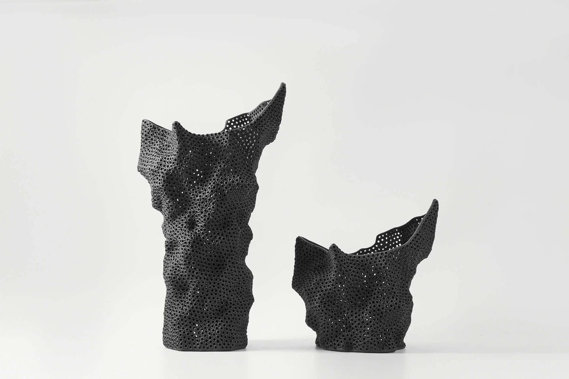 CORALLIA VASE EBONY - Image 7