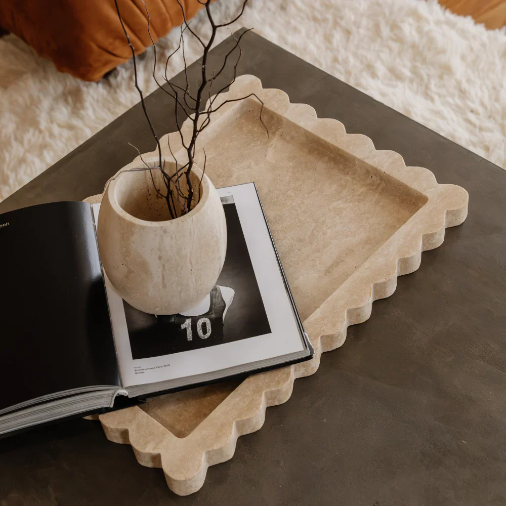 CoTHEORY | PALAZZO SCALLOPED TRAY - BEIGE TRAVERTINE - Image 3