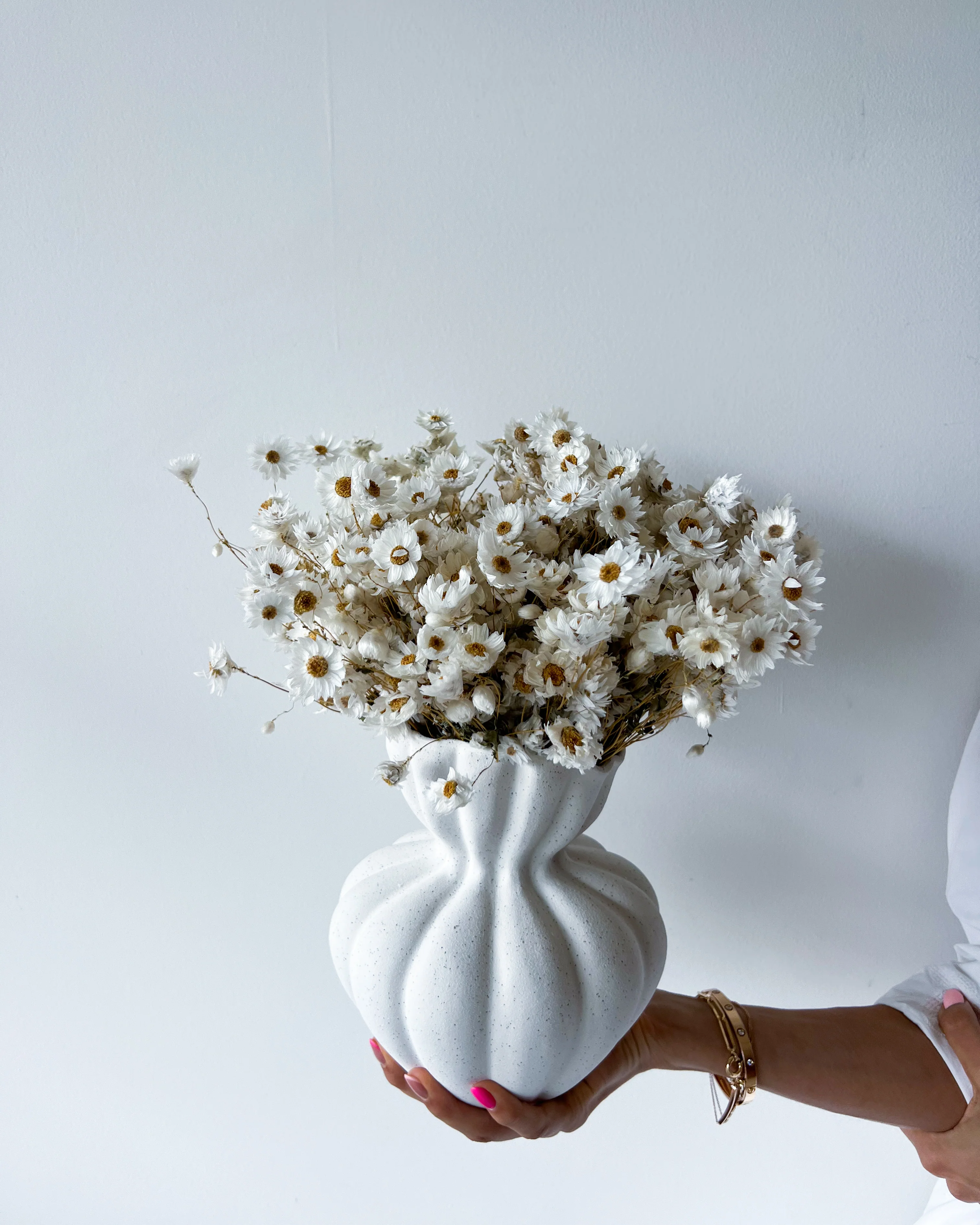 PRE ORDER LATE MAY - DAISY DREAM DRIED FLOWER ARRANGEMENT IN WHITE VASE - Image 3