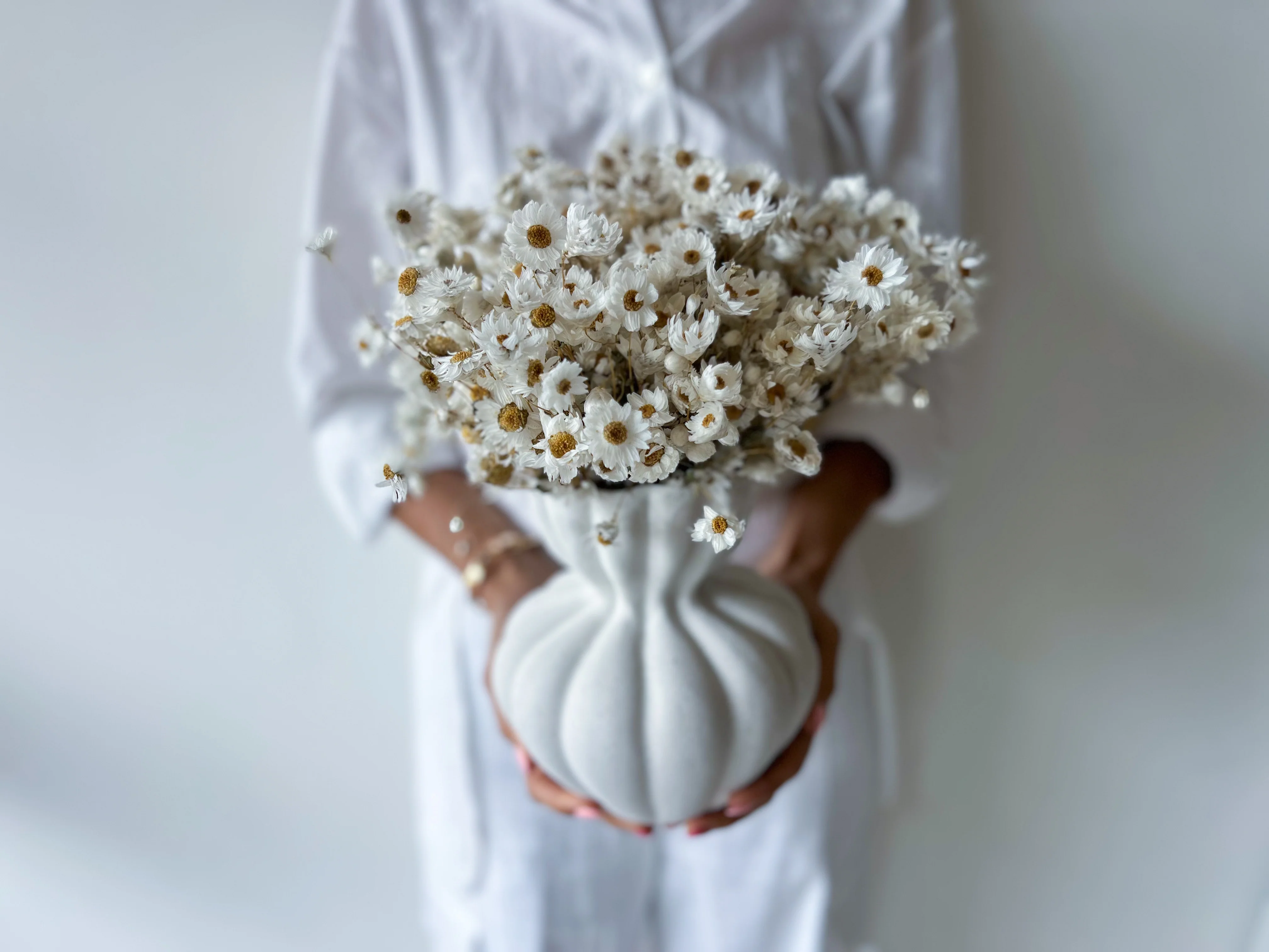 PRE ORDER LATE MAY - DAISY DREAM DRIED FLOWER ARRANGEMENT IN WHITE VASE - Image 4