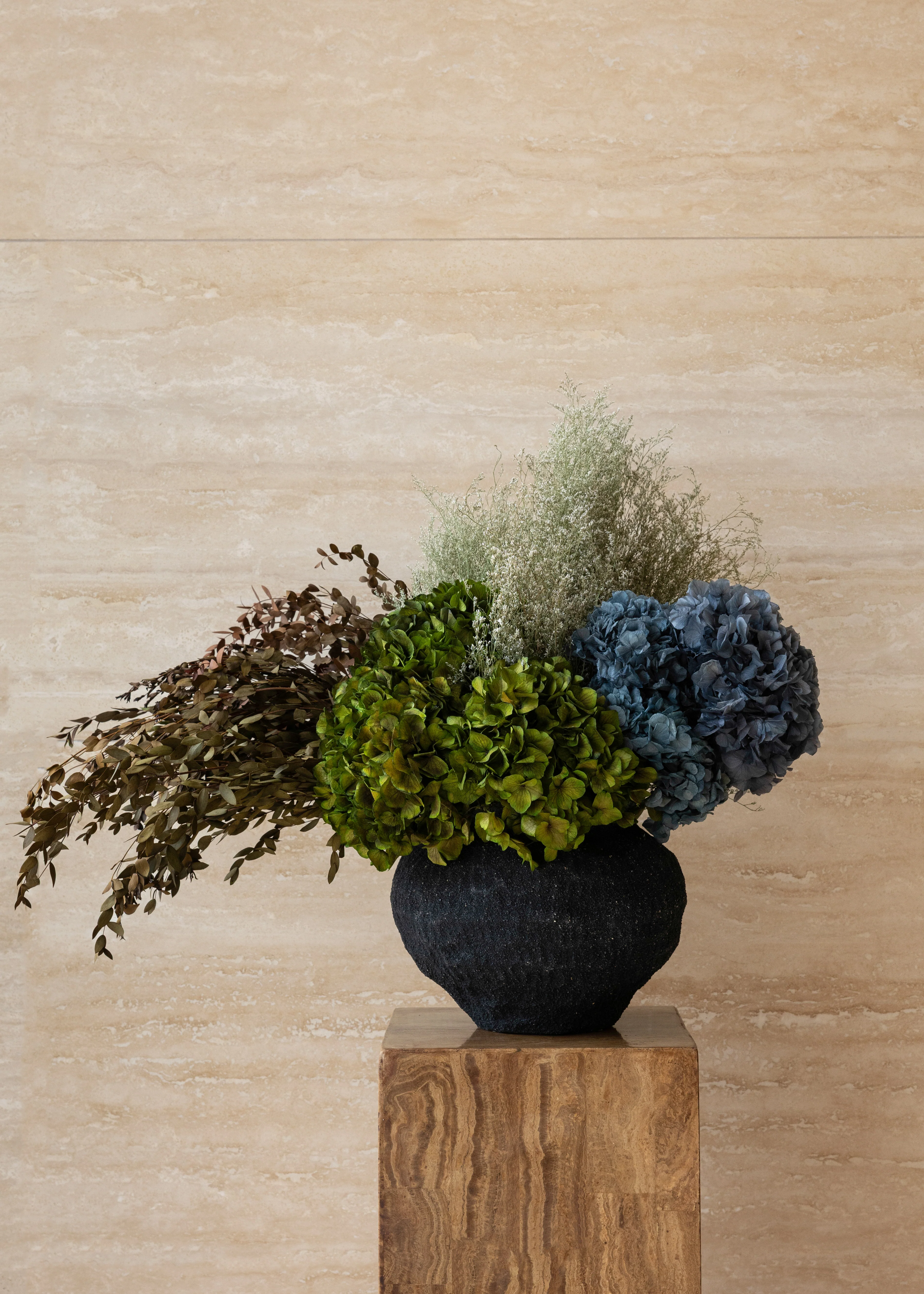 KELLY PRESERVED FLOWER ARRANGEMENT IN LEXI POT - Image 2