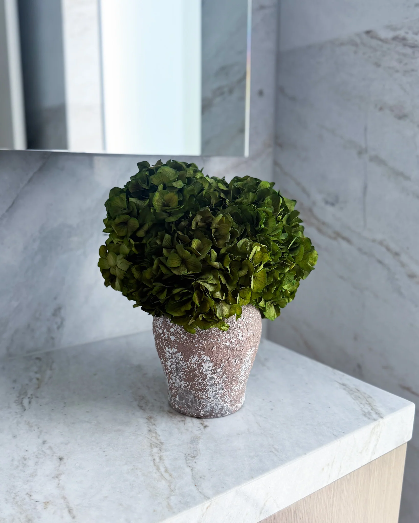 LUNA PRESERVED HYDRANGEA ARRANGEMENT IN HERAMA POT | DEEP LIME GREEN - Image 2