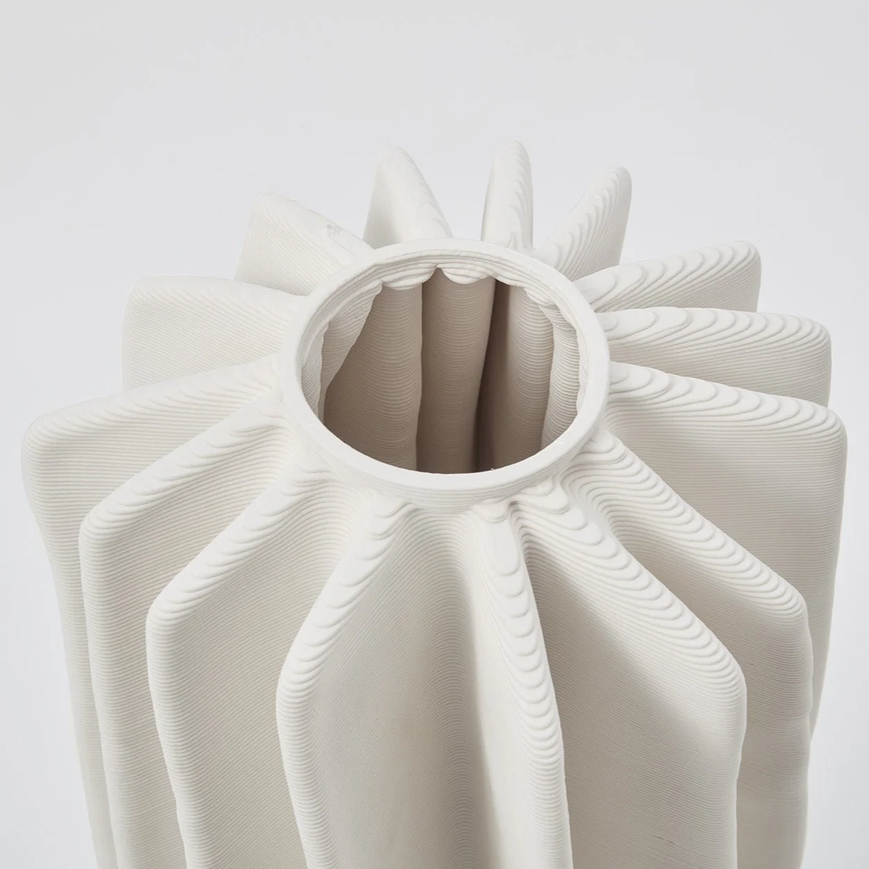 THE FOUNDRY | CORAL VASE - IVORY - Image 2