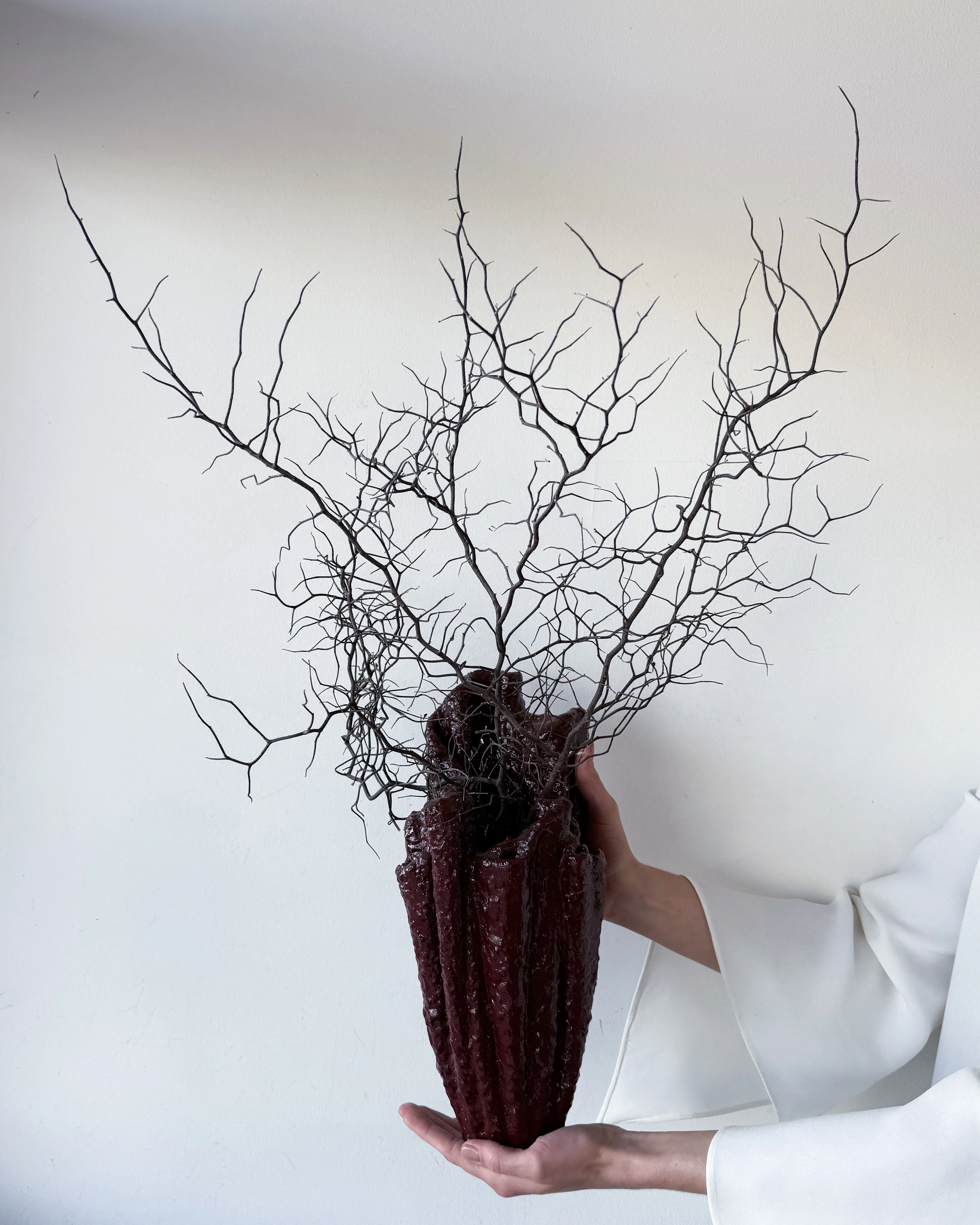 THE HORUS VASE | BURGUNDY MEDIUM
